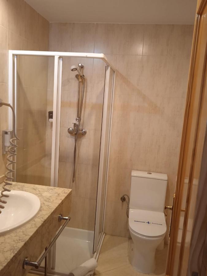 Hotel El Alamo Madrid Extérieur photo