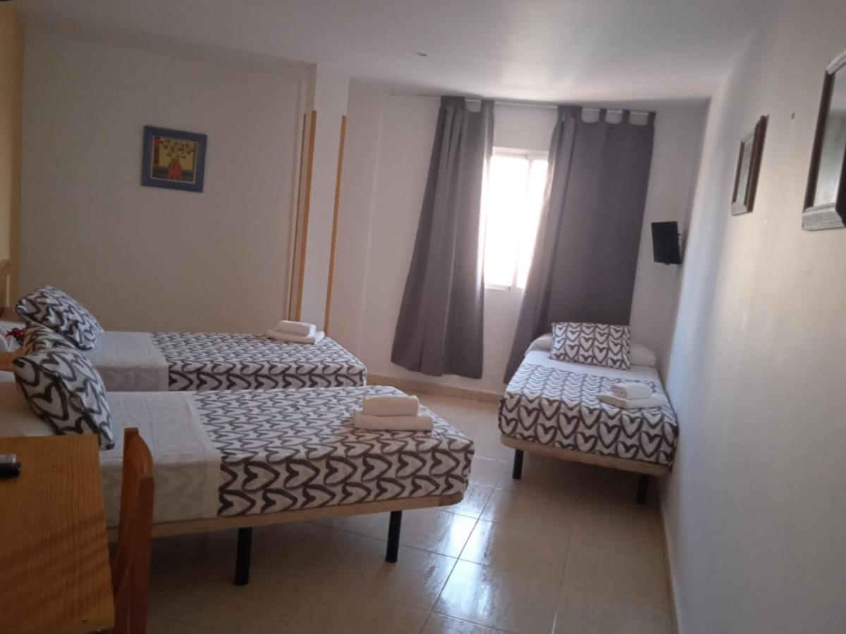 Hotel El Alamo Madrid Extérieur photo