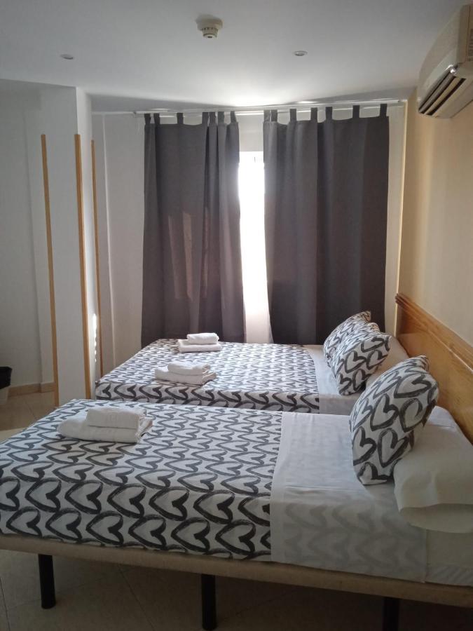 Hotel El Alamo Madrid Extérieur photo